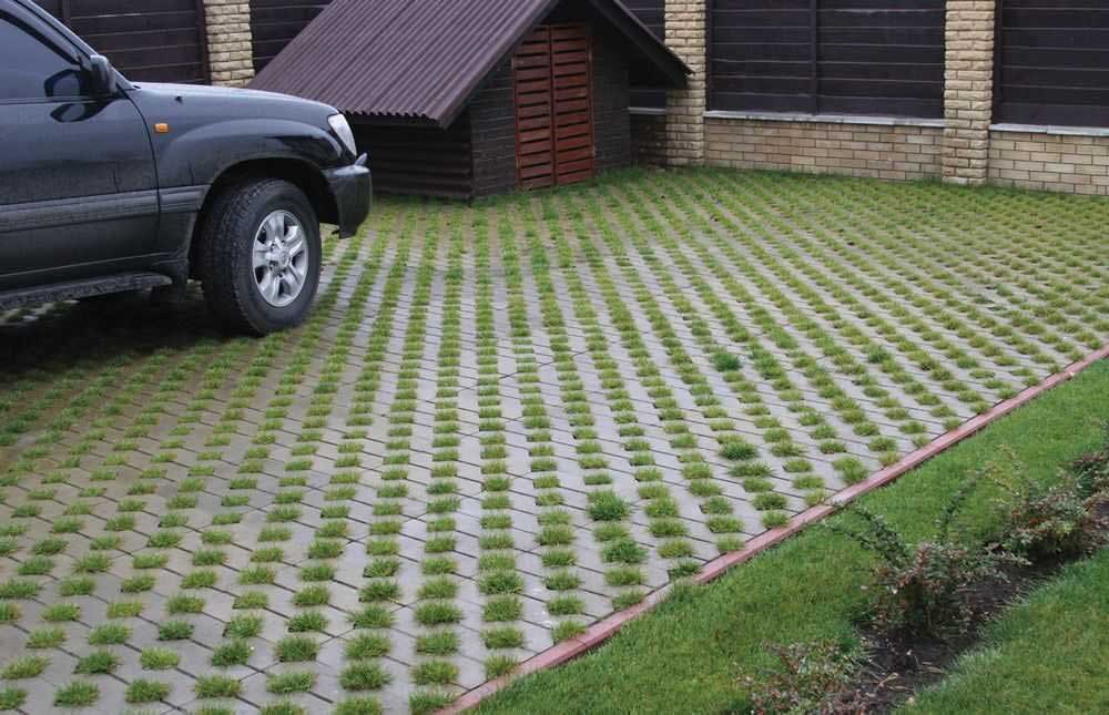 Купить бетонную газонную решетку